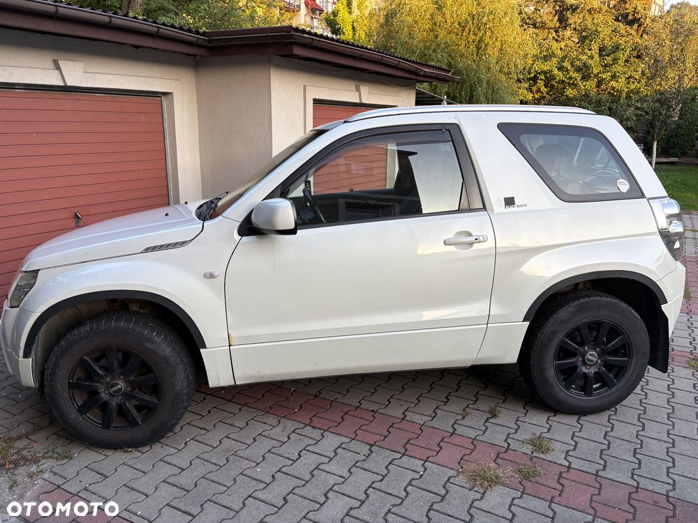 Suzuki Grand Vitara 1.6 - 17
