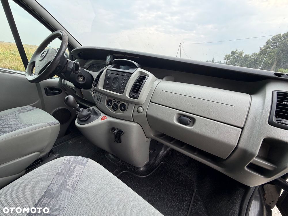 Opel Vivaro - 14