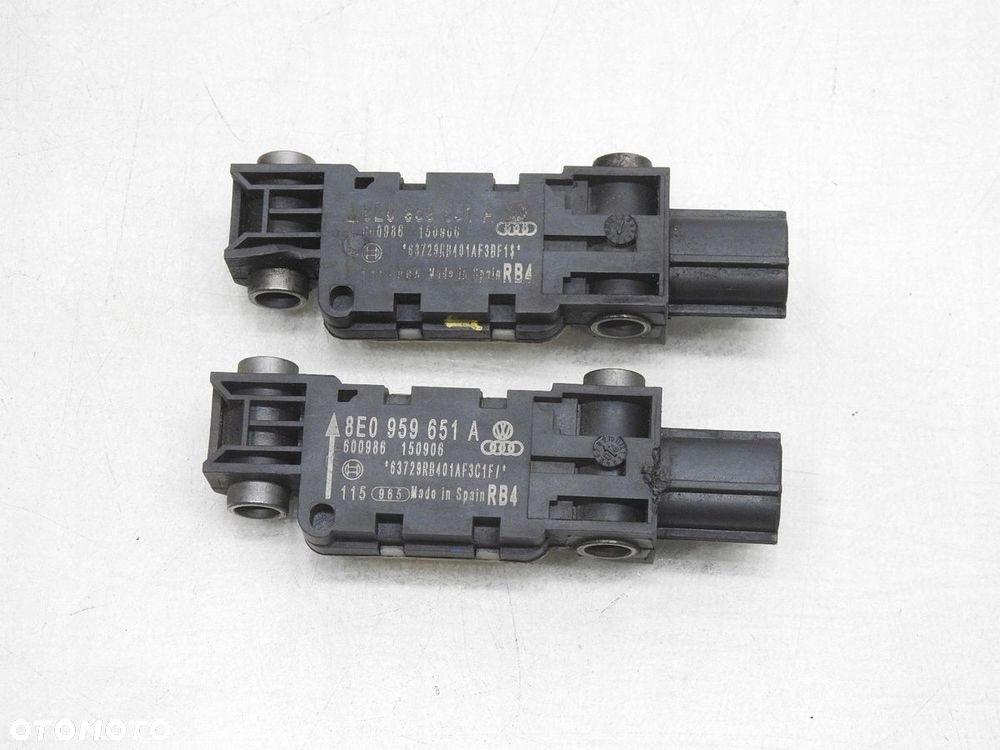 SENSOR UDERZENIOWY AUDI A4 B7 - 2