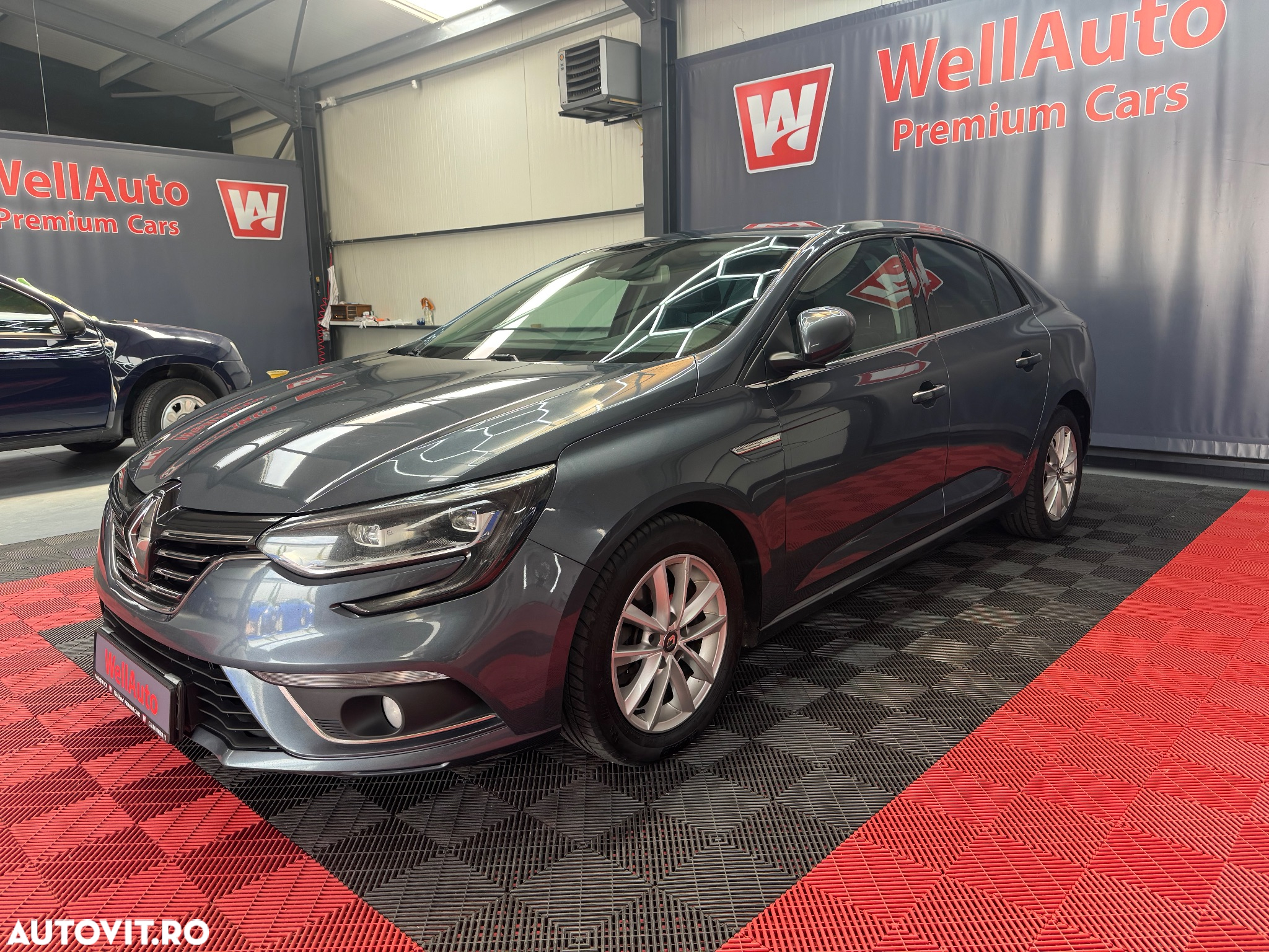 Renault Megane - 2
