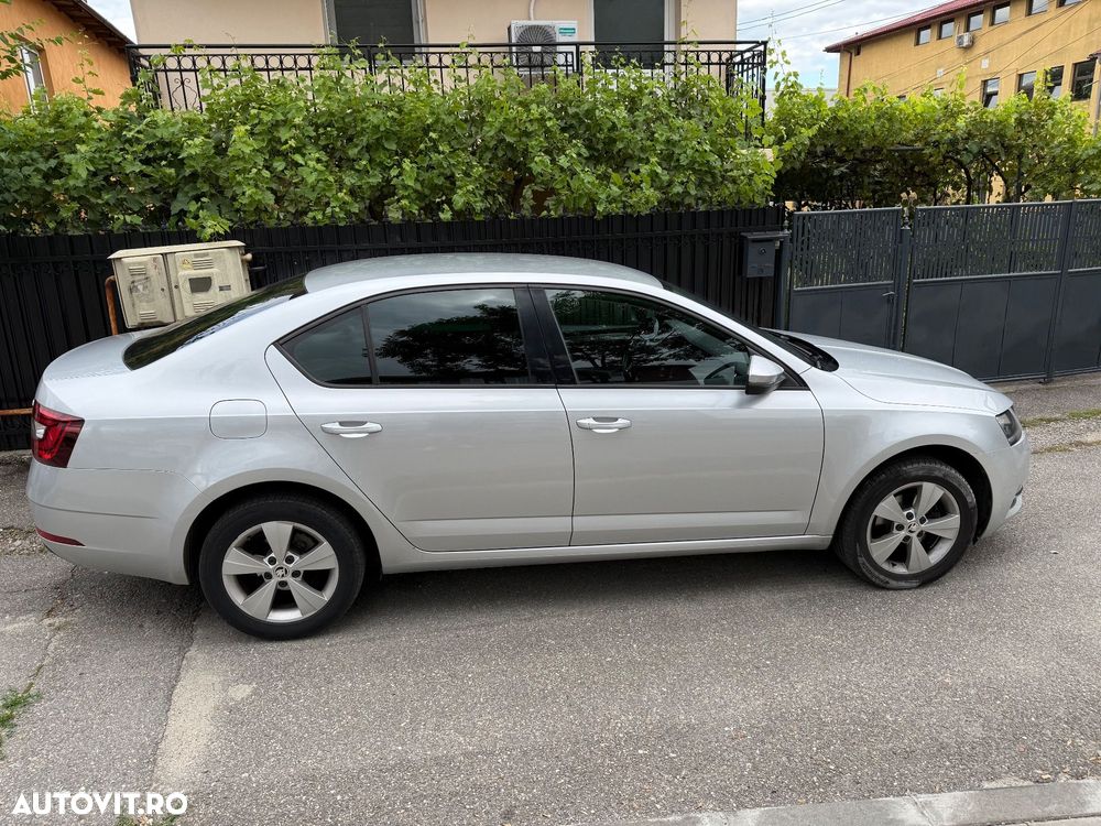 Skoda Octavia 1.6 TDI Style - 10