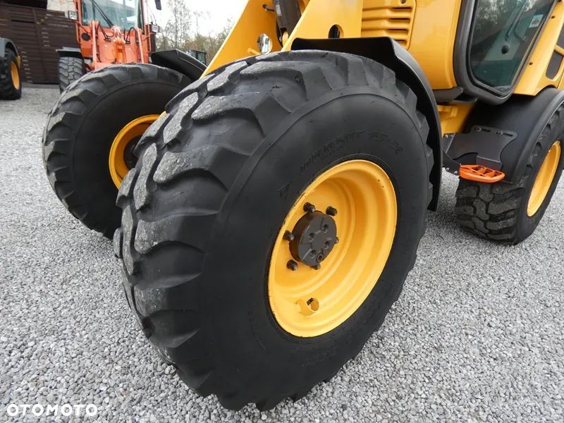 Volvo L20F Z Niemiec / Tylko 2.300mtg / Stan Idealny / - 33