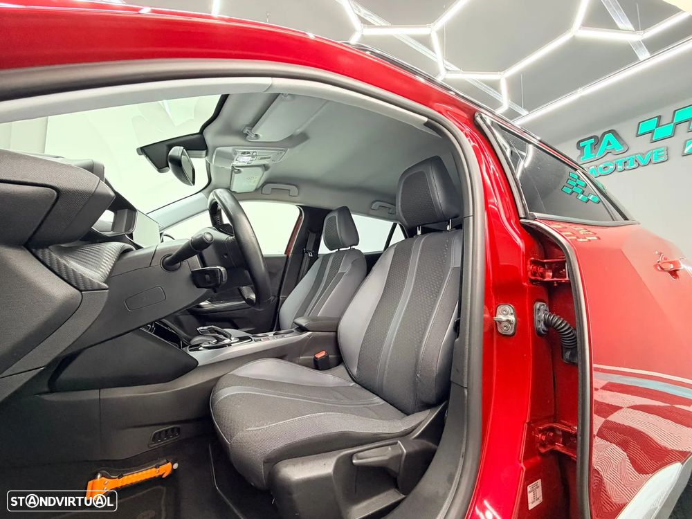 Peugeot e-2008 50 kWh Allure - 16