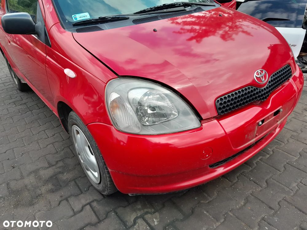 Lampa przednia prawa TOYOTA Yaris I 99-03r. - 3