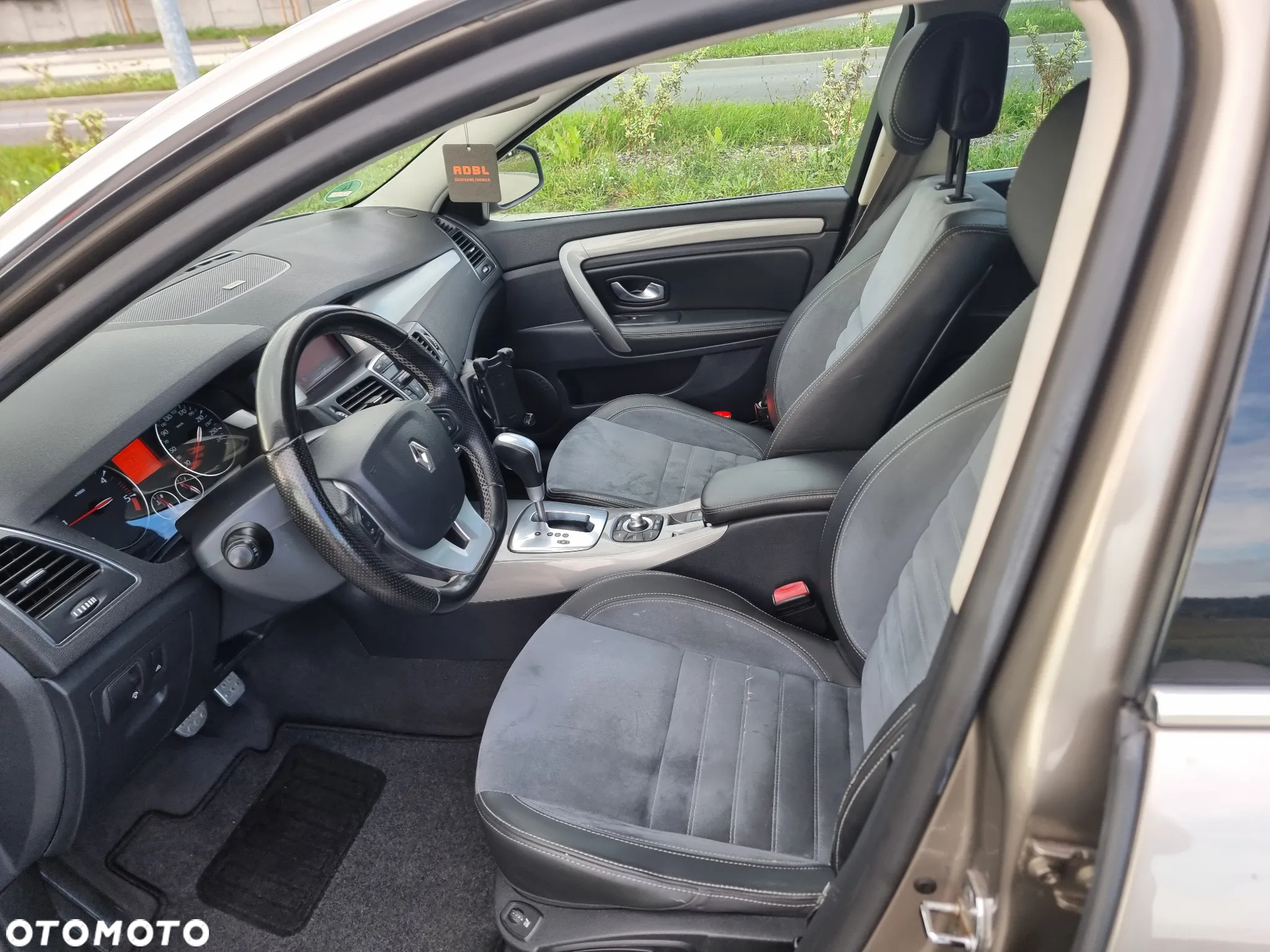 Renault Laguna 2.0 dCi Bose Edition - 6