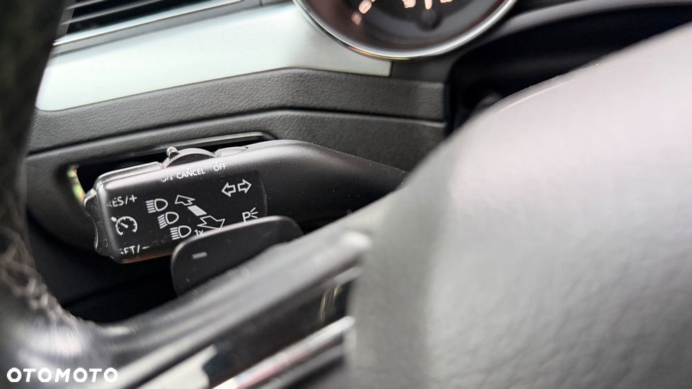 Skoda Superb 2.0 TDI DSG Exclusive - 36