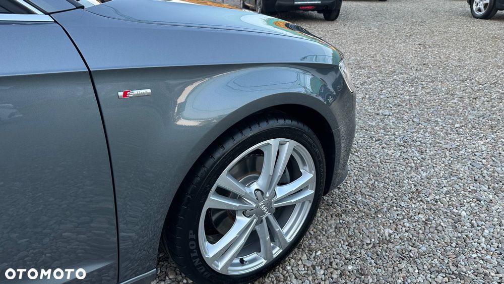 Audi A3 Sportback 2.0 TDI (clean diesel) quattro S tronic S line Sportpaket - 9