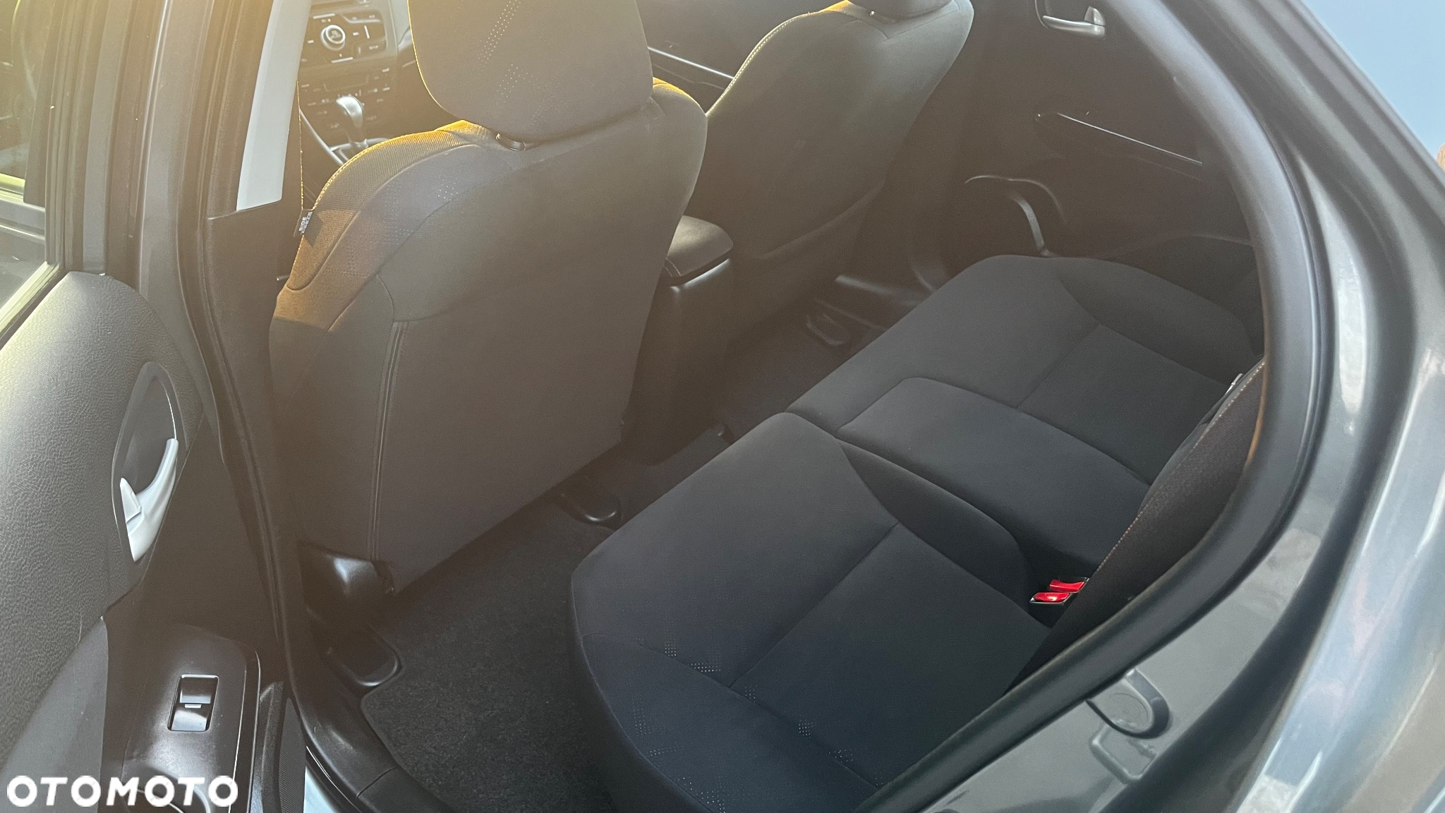 Honda Civic 1.6 i-DTEC Comfort Black Edition - 11