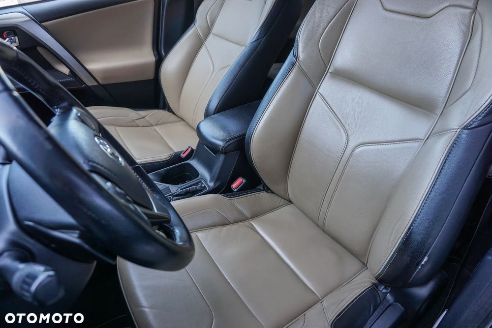 Toyota RAV4 - 25