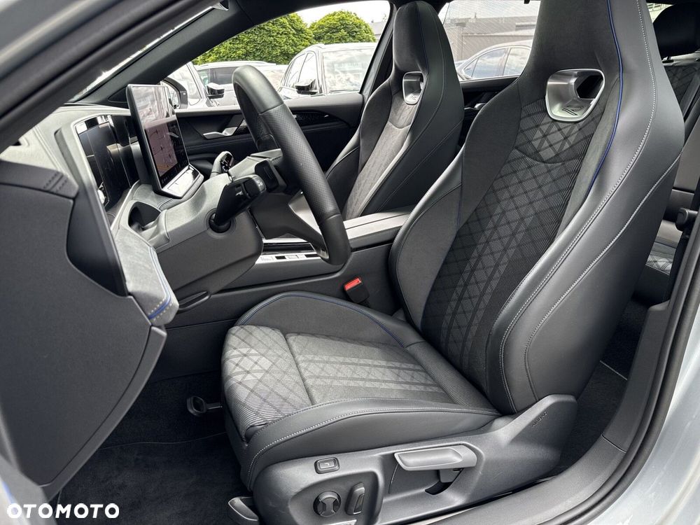 Volkswagen Passat Variant 2.0 TDI SCR 4Mot R-Line DSG - 10