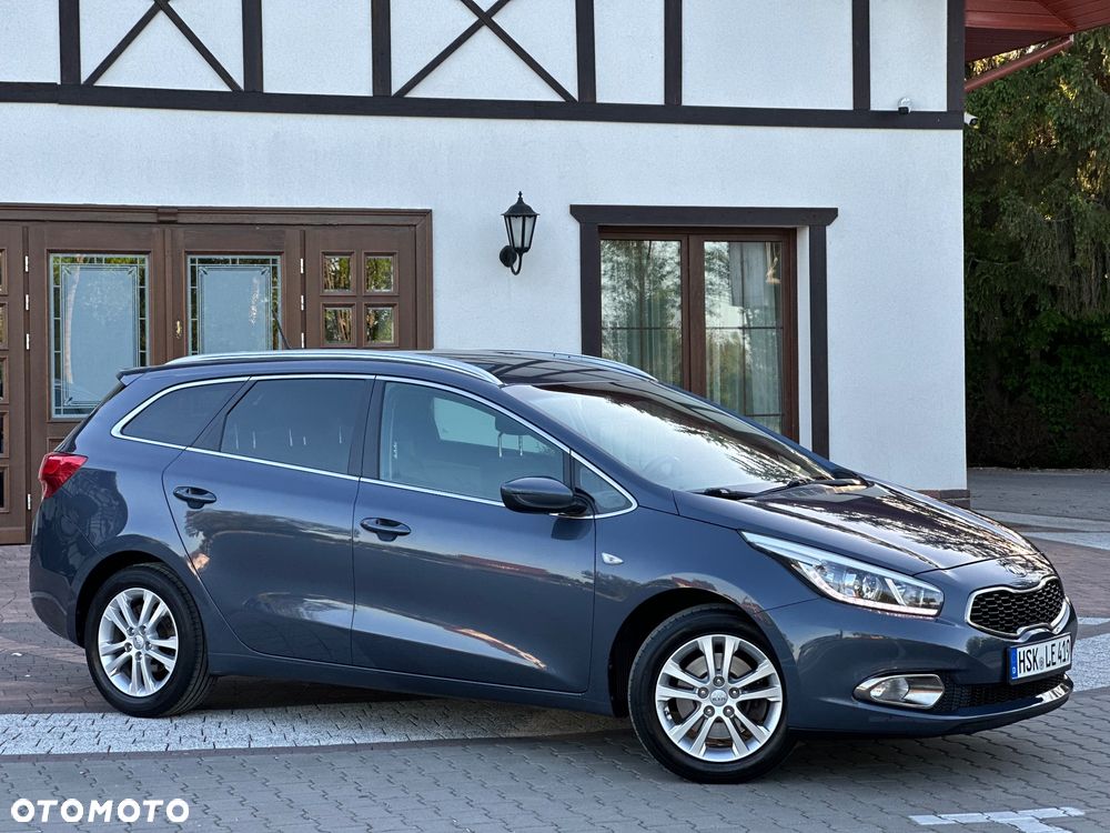 Kia Ceed 1.4 CVVT Dream-Team Edition - 10