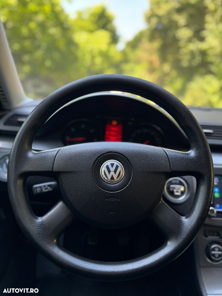 Volkswagen Passat 1.9 TDI Comfortline - 38