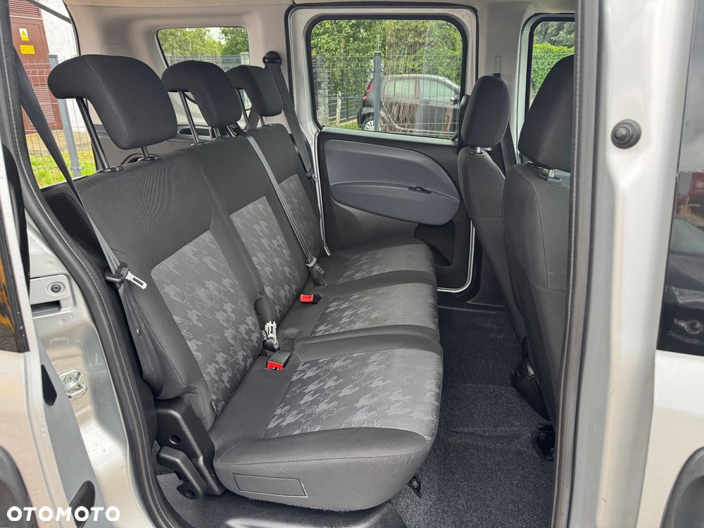 Opel Combo - 16