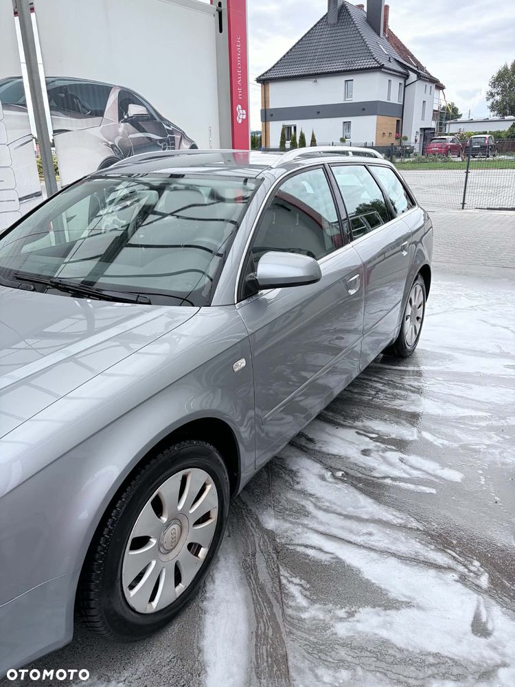 Audi A4 Avant - 11
