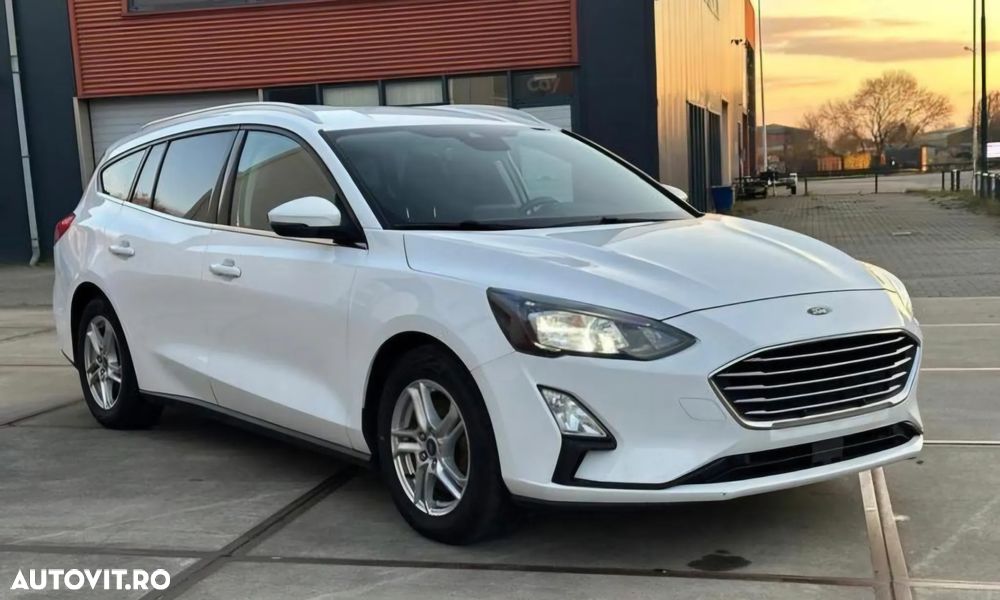 Ford Focus 1.5 EcoBlue Start-Stopp-System Aut. ACTIVE DESIGN - 8