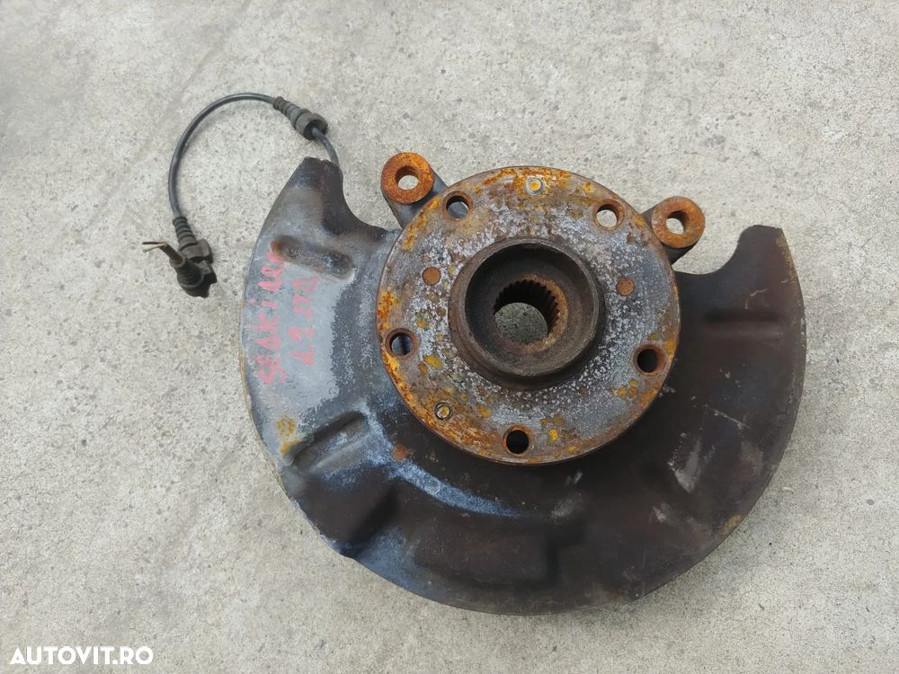 fuzeta dreapta fata 1.9 d suzuki sx4 fiat sedici - 2