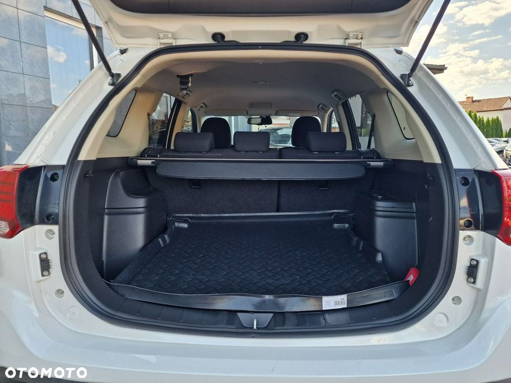 Mitsubishi Outlander - 20