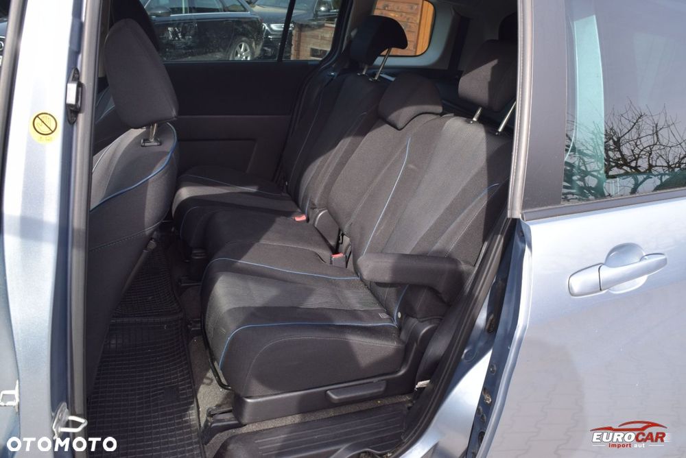 Mazda 5 - 12