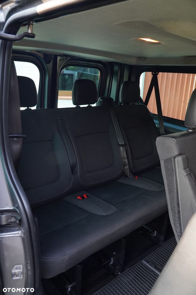 Opel Vivaro - 17