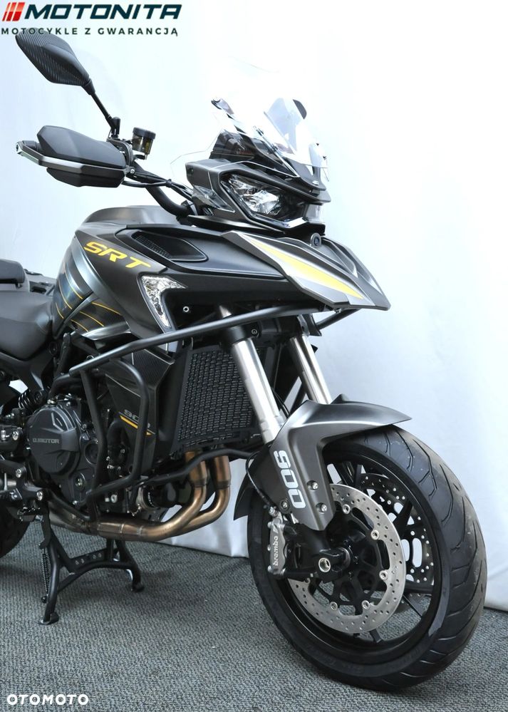 QJMOTOR 900 S - 7