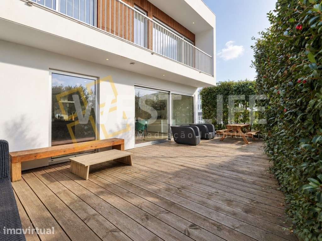 Moradia T4 junto ao CENTRO - Jardim e terraços - Localização privil... - Grande imagem: 4/48