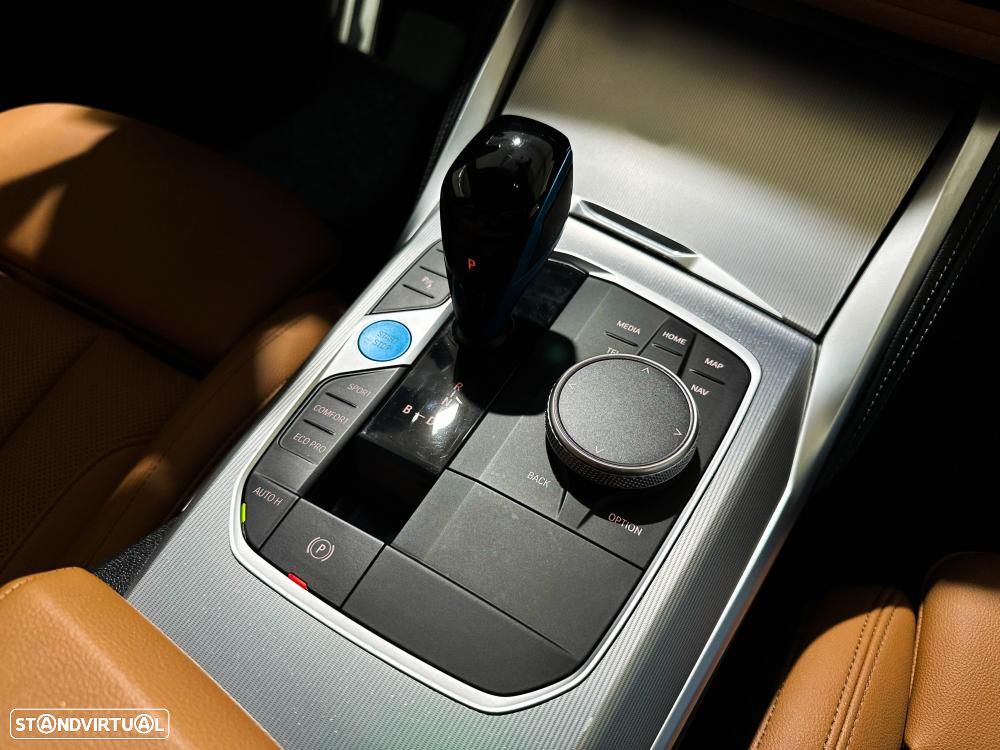 BMW i4 eDrive40 Pack Desportivo M - 37