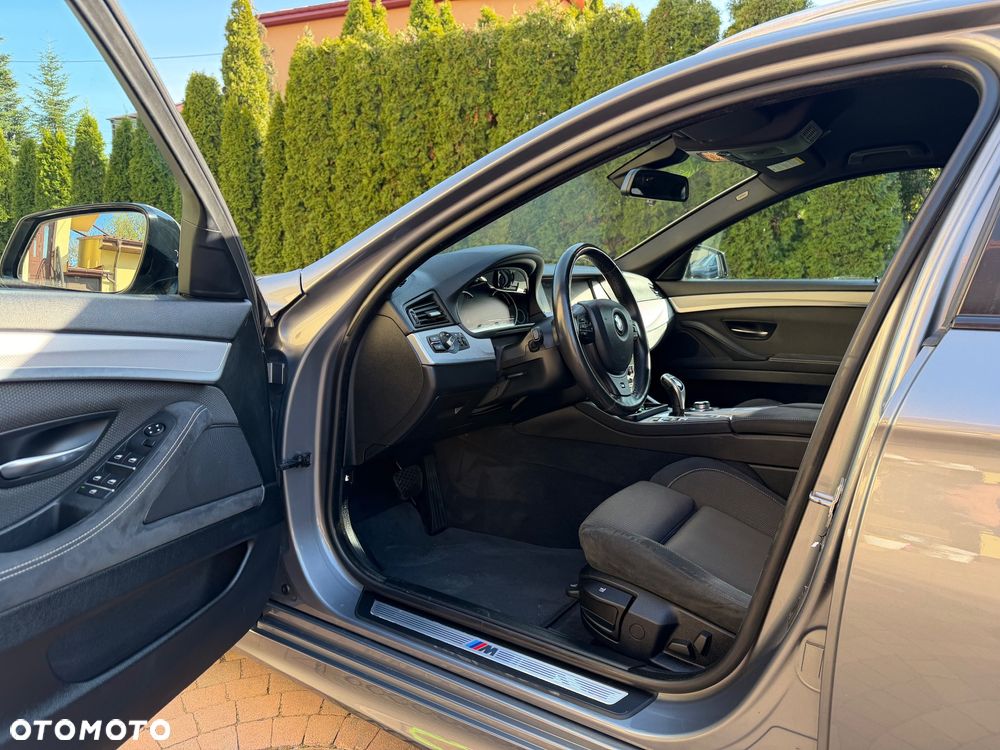 BMW Seria 5 520d Sport-Aut - 20