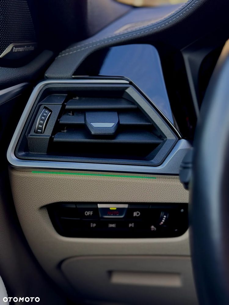 BMW Seria 4 M440i xDrive - 25