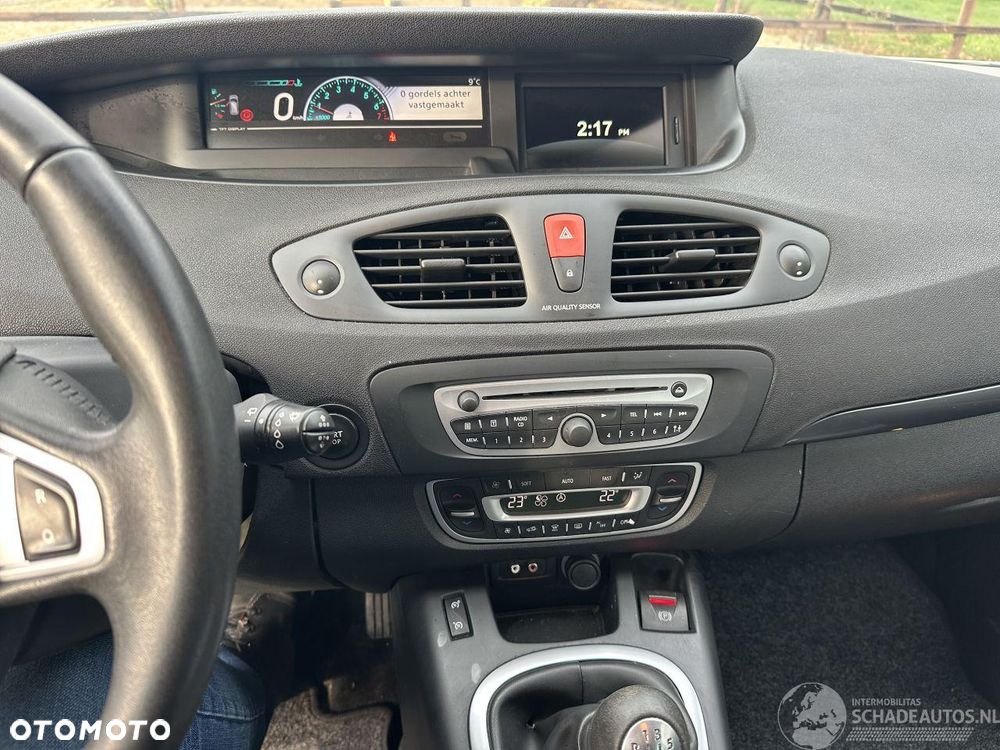 Renault Scenic 1.6 16V 110 Paris - 15