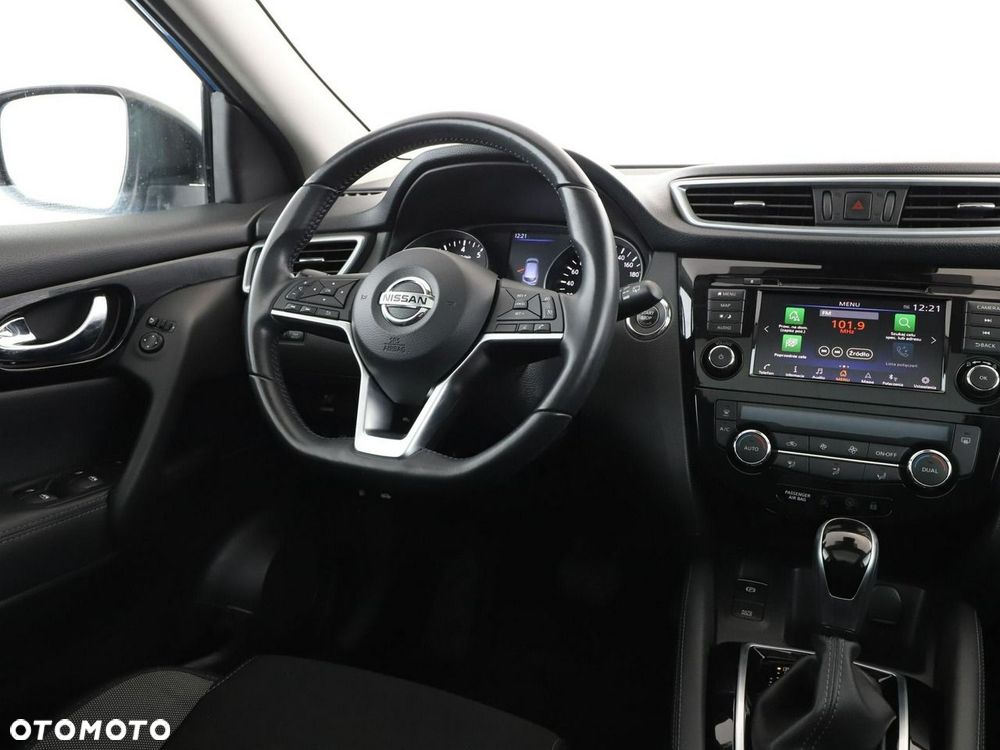 Nissan Qashqai 1.3 DIG-T DCT N-CONNECTA - 17