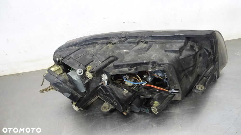 LAMPA LEWA PRZEDNIA SKODA SUPERB I 1.9TDI - 2