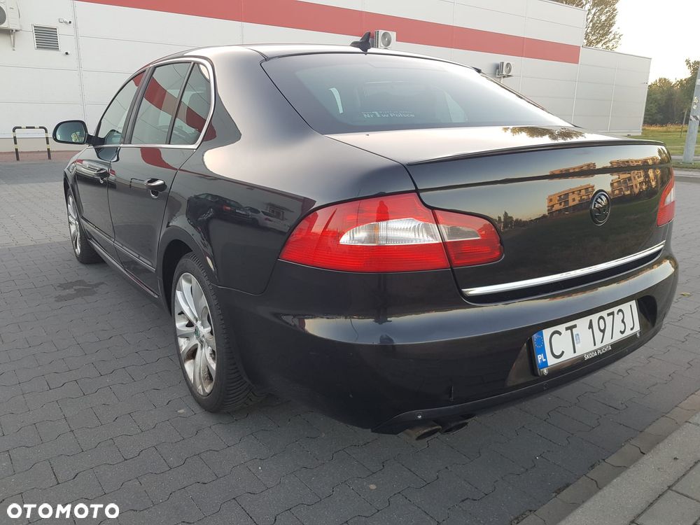 Skoda Superb 2013 photo 5