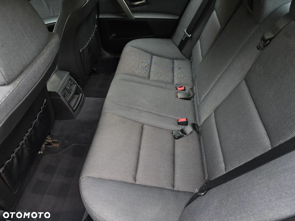 BMW Seria 5 - 25