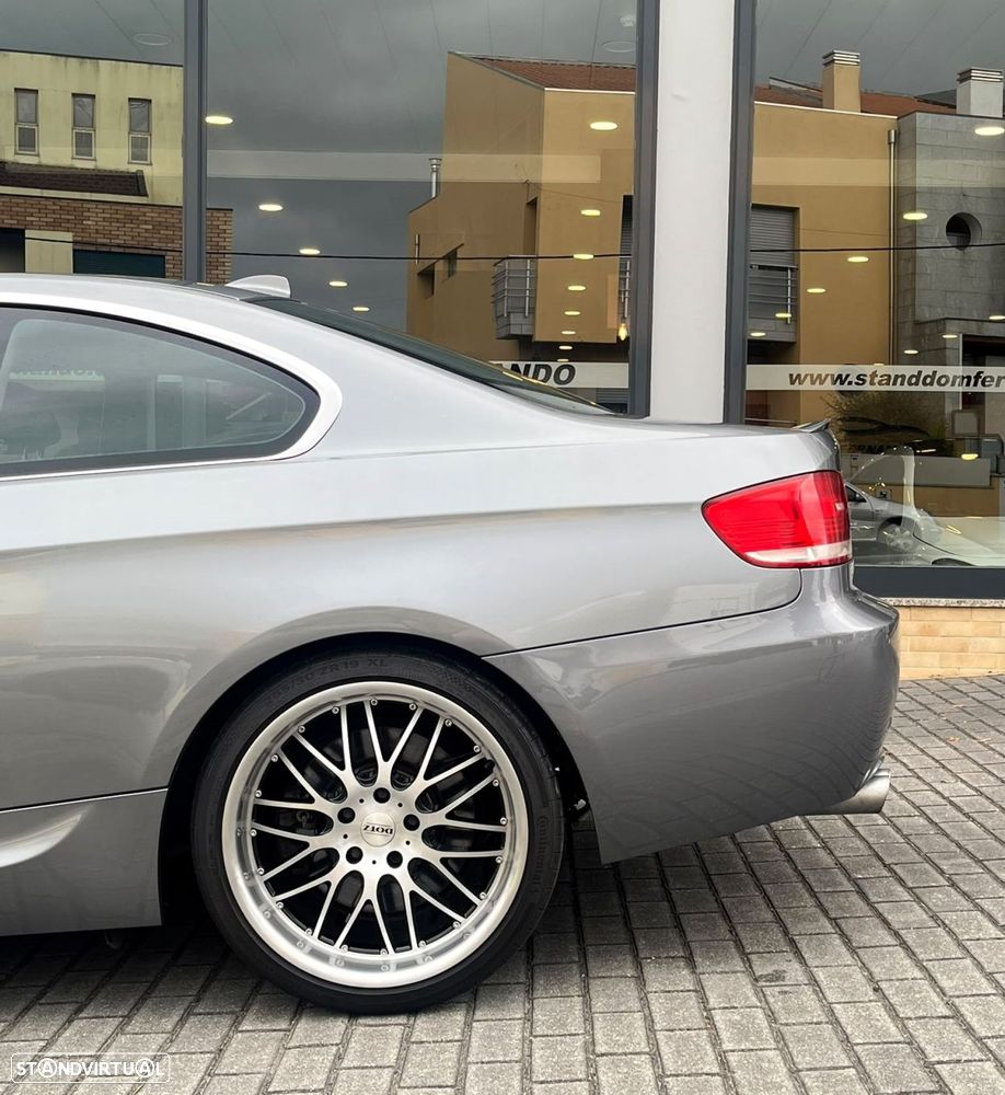 BMW 330 i - 6