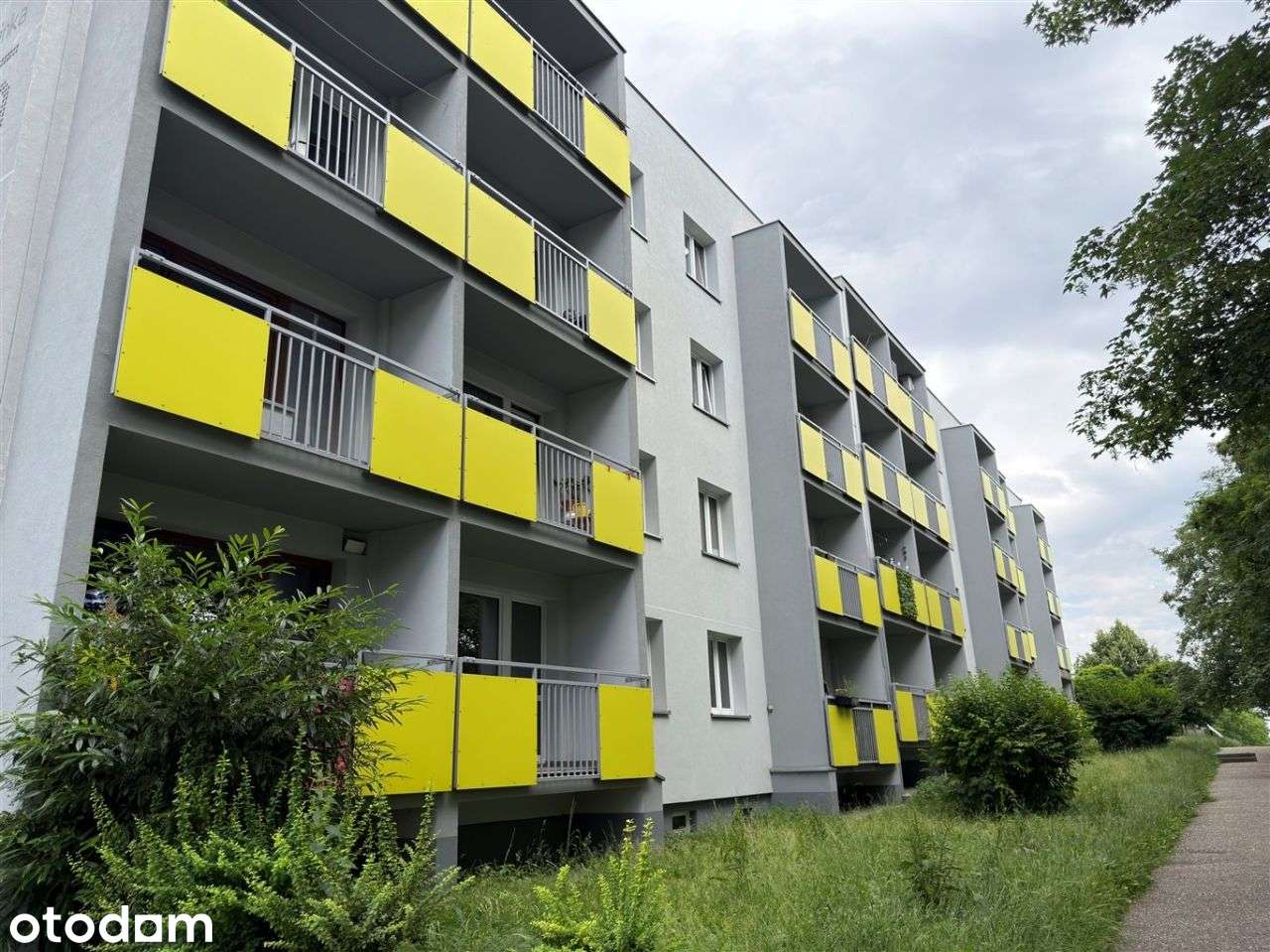 1piętro-3 pokoje-balkon-Osiedle Przyjaźń - Pełny obrazek: 2/11