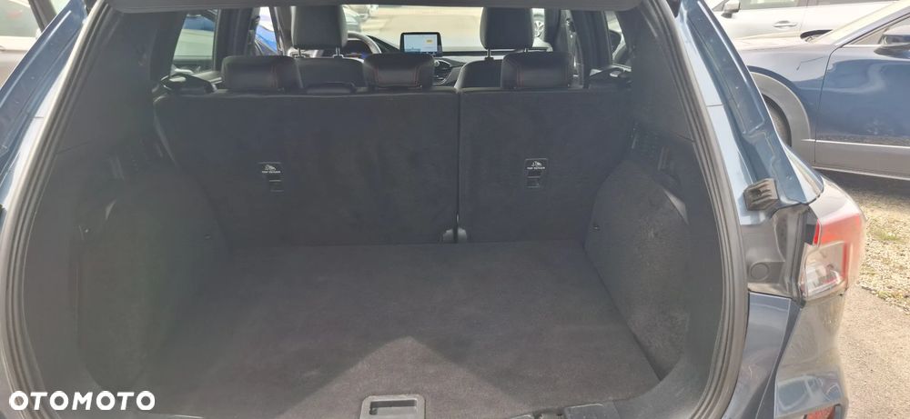 Ford Kuga 1.5 EcoBoost FWD ST-Line X - 14
