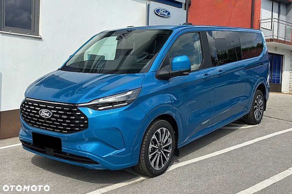 Ford Tourneo Custom - 3