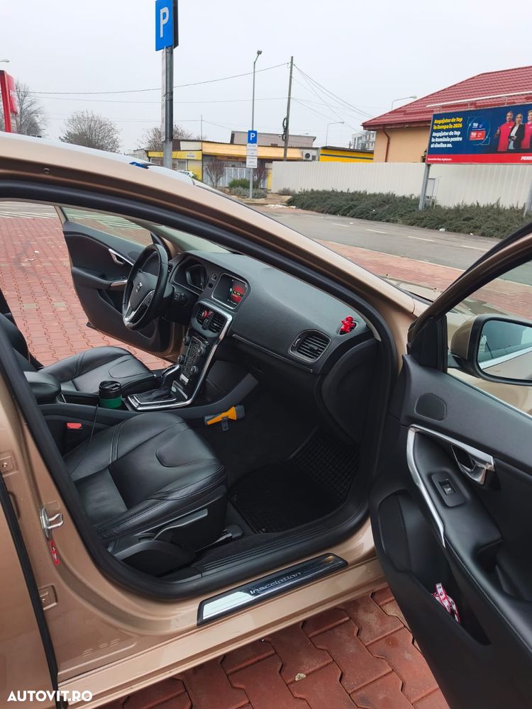 Volvo V40 D3 Aut. Inscription - 8