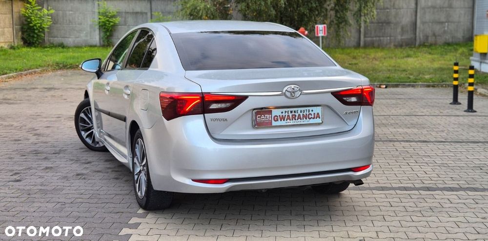 Toyota Avensis 2.0 D-4D Prestige - 22