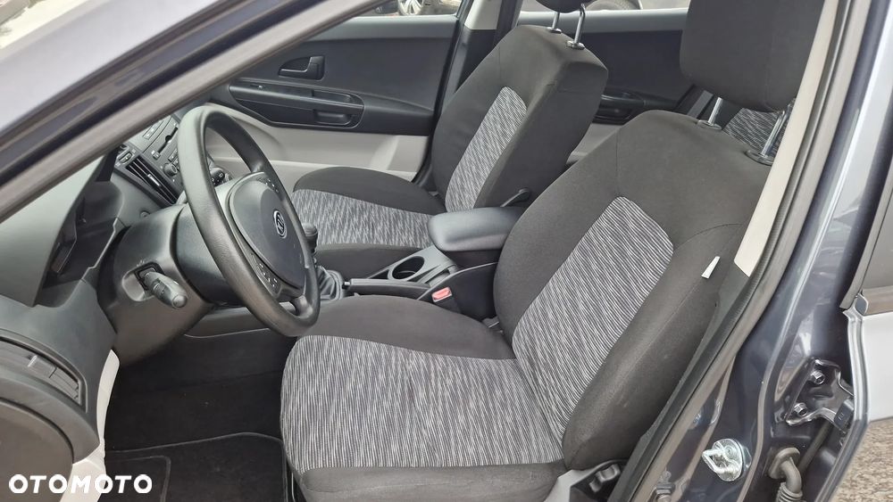Kia Ceed 1.4 CVVT LX - 18
