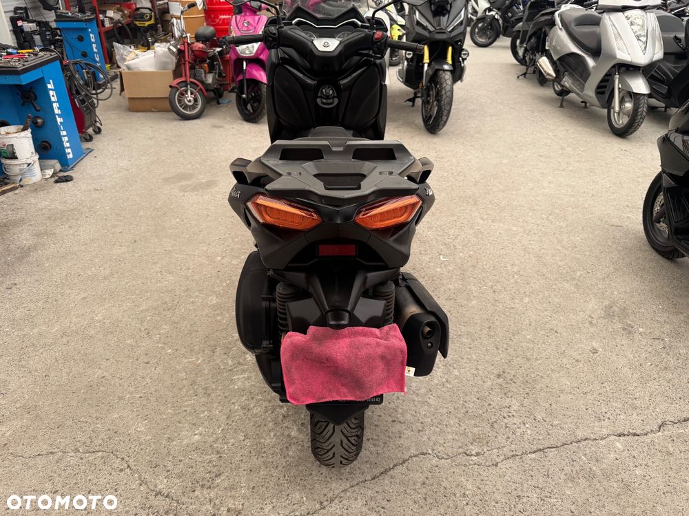 Yamaha X-max - 19