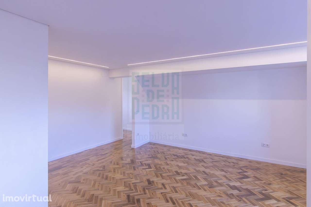 T4 Remodelado baixa do Porto - Grande imagem: 5/26
