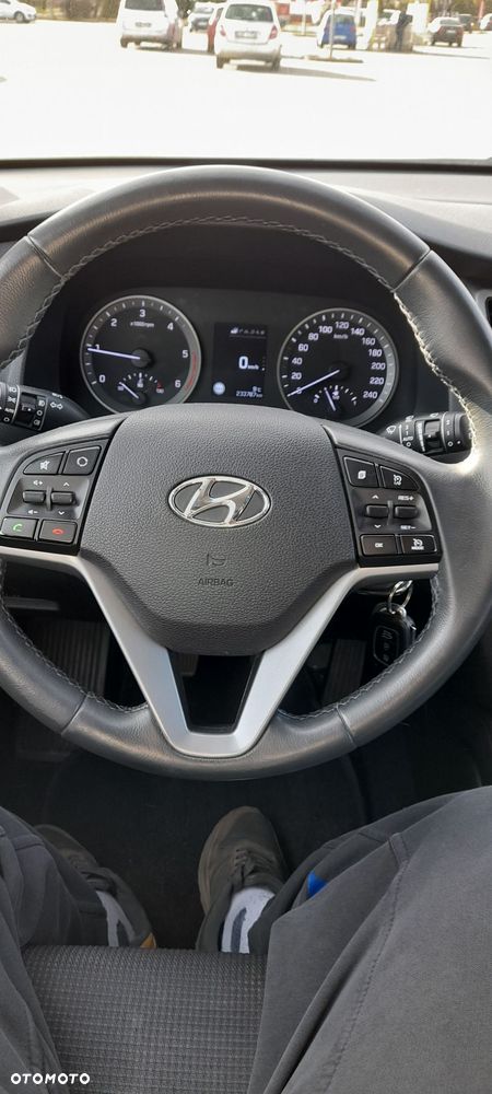 Hyundai Tucson blue 1.7 CRDi 2WD Passion - 37