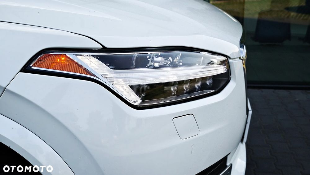 Volvo XC 90 - 11