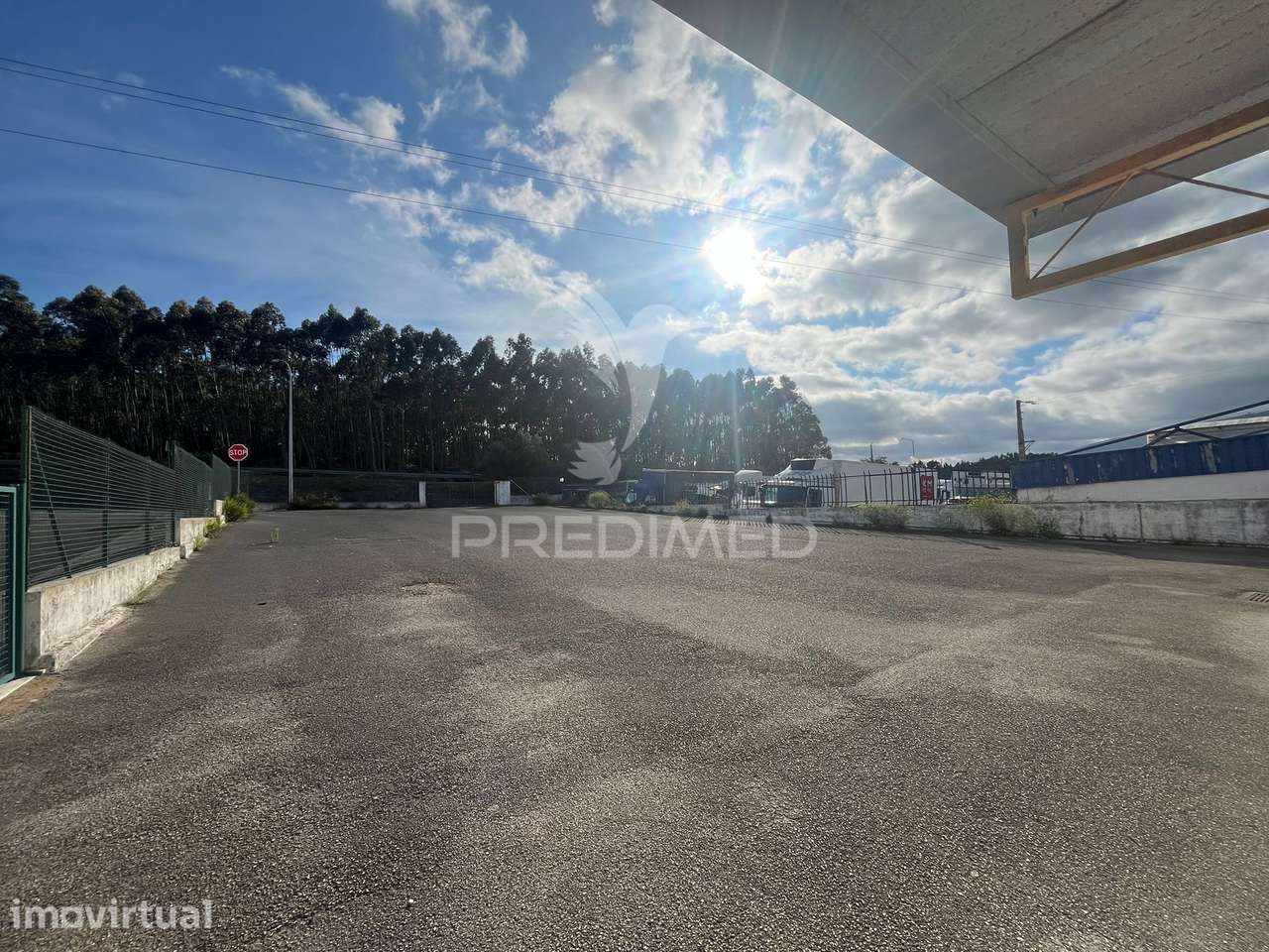 Armazém com terreno e escritórios nas Marés (Alenquer) - Grande imagem: 4/25
