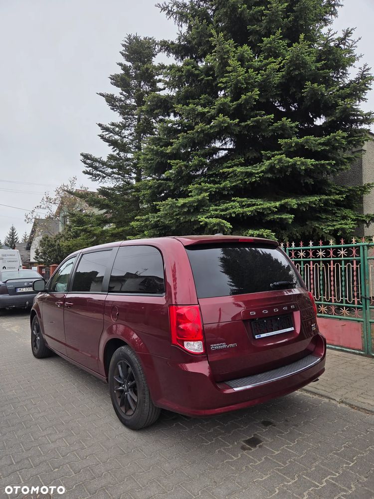 Dodge Grand Caravan 3.6 R/T - 20