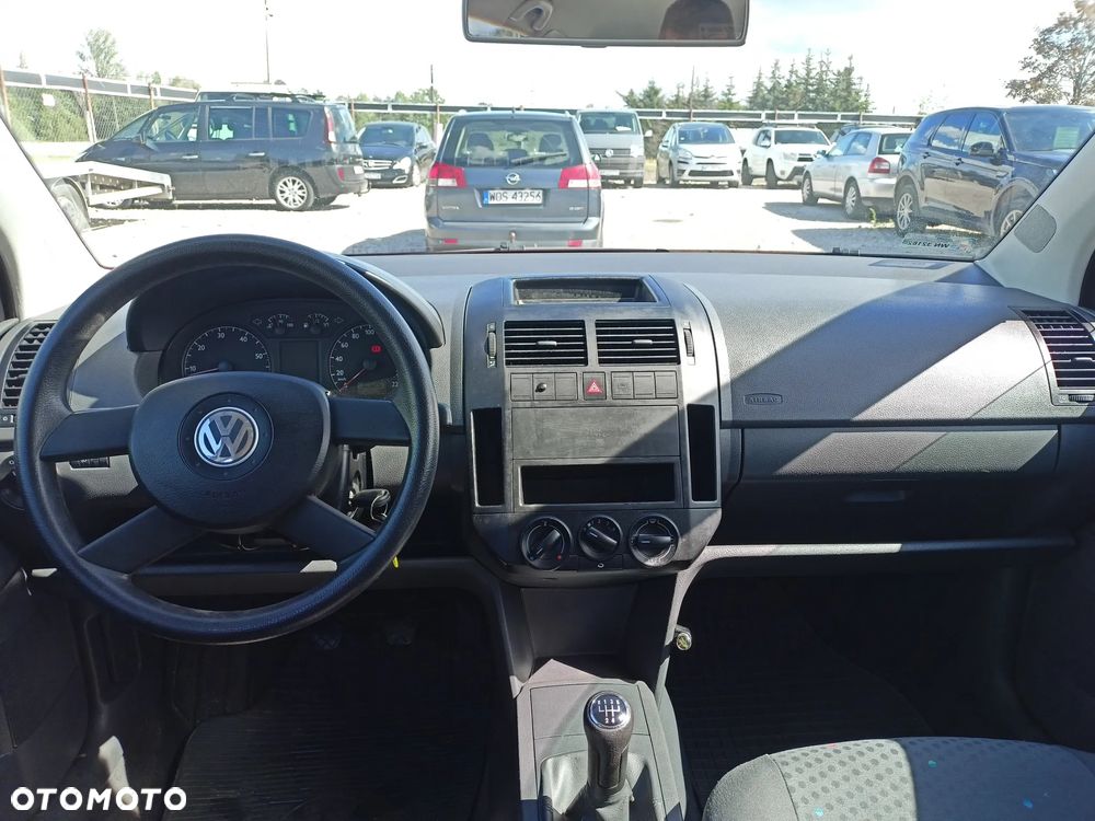 Volkswagen Polo - 11