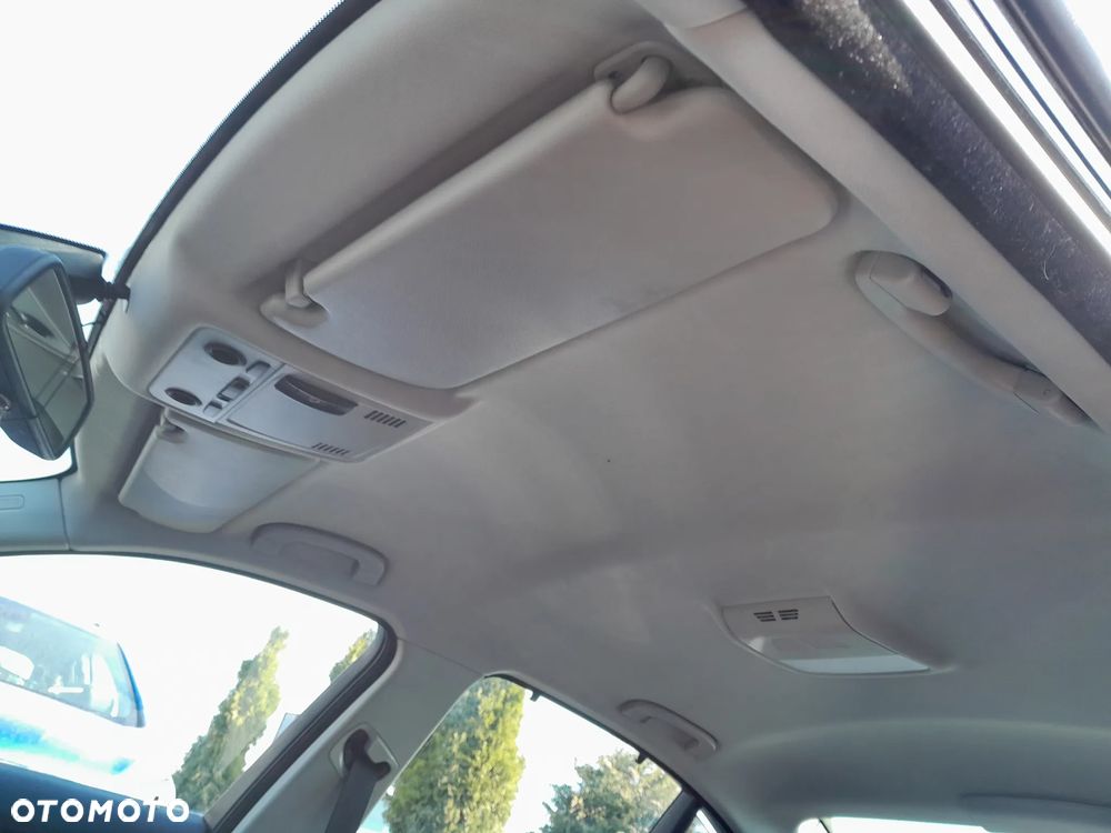 BMW E90 PODSUFITKA JASNA SEDAN - 1