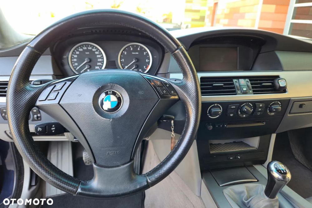 BMW Seria 5 - 30