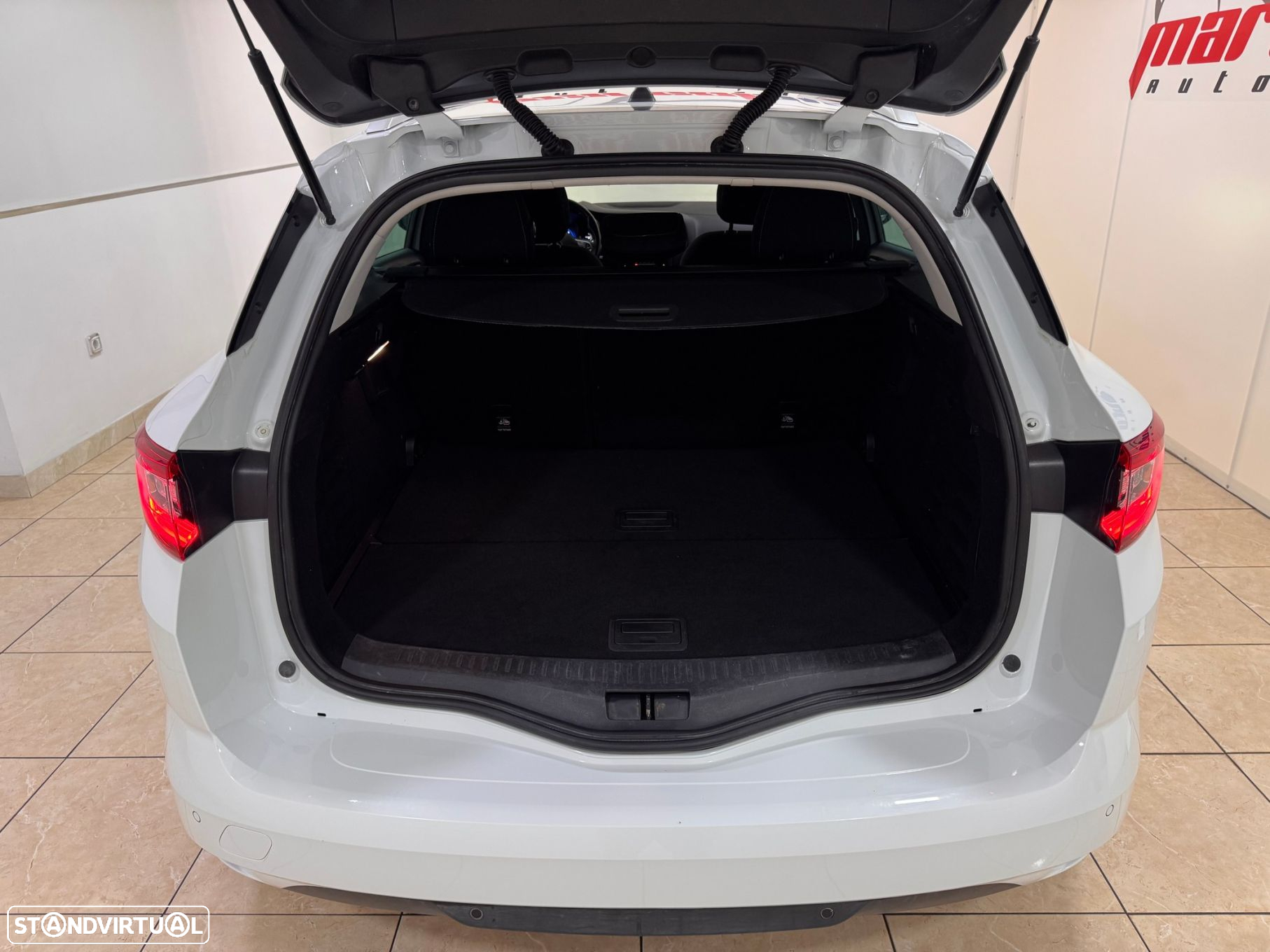 Renault Mégane Sport Tourer 1.5 Blue dCi Limited - 13